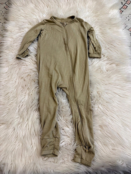 Kyte BABY Other - Kyte BABY Zippered Romper 2T